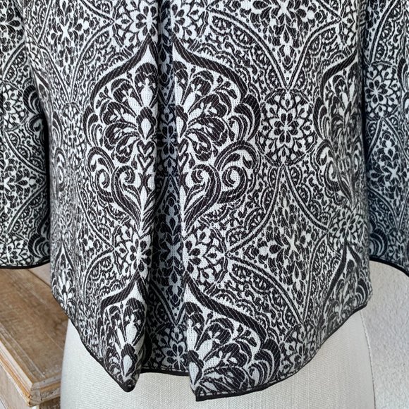 Ann Taylor Cropped Damask White Dark Brown Jacket Size 0 - Picture 6 of 10
